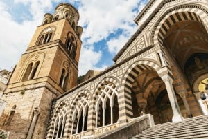 ローマ：アマルフィ海岸＆ポジターノ日帰りツアー（海岸クルーズ付き）