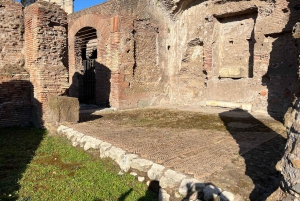 Rome: Ancient Rome Storytelling Tour with Guide