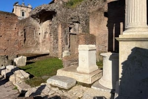 Rome: Ancient Rome Storytelling Tour with Guide