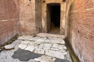 Rome: Ancient Rome Storytelling Tour with Guide