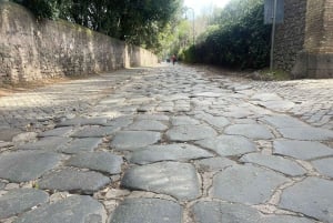 Rooma: Appian Way ja katakombit VIP-kierros, jossa on hotellin nouto.