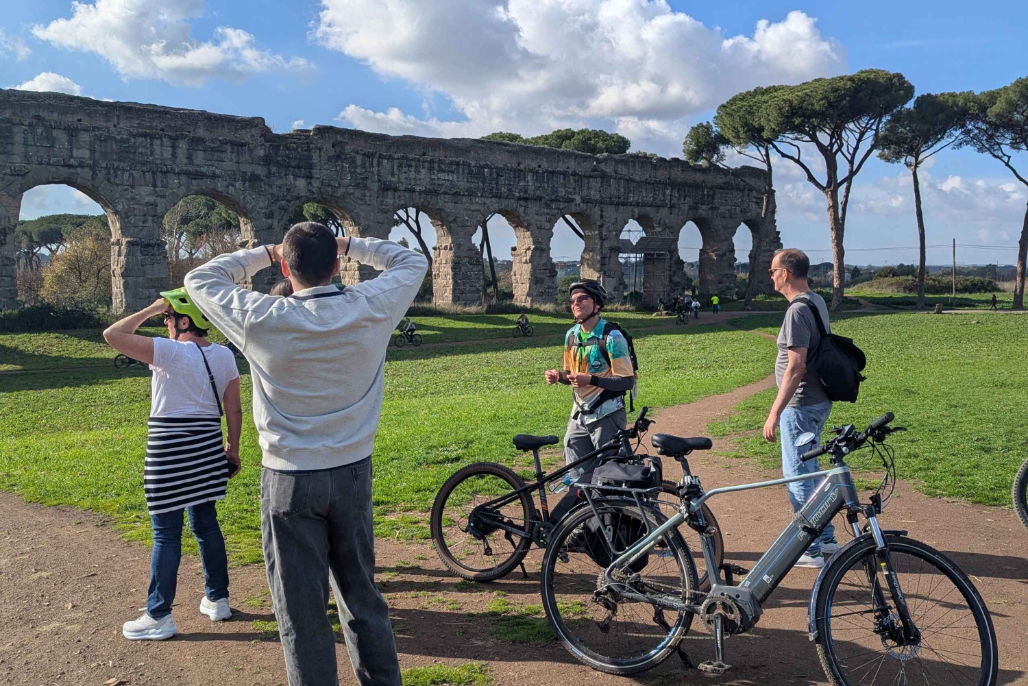 Rooma: Appian Way, Aqueducts, & Catacombs E-Bike opastettu kierros.