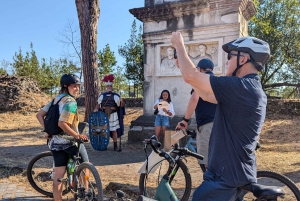 Rooma: Appian Way, Aqueducts, & Catacombs E-Bike opastettu kierros.