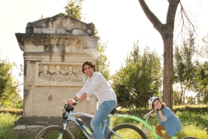 Rooma: Appian Way, Aqueducts, & Catacombs E-Bike opastettu kierros.