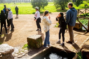 Rome : Excursion en E-Bike sur la Voie Appienne et les Aqueducs et, en option, les Catacombes