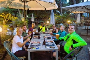 Roma: Appia-veien og katakombene ved solnedgang – elsykkel-tur, mat og drikke