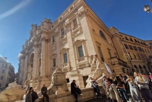 Rome: Spanish Steps, Trevi Fountain & Pantheon Walking Tour