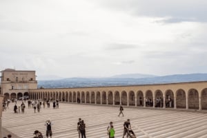 Rom: Dagstur til Assisi, Civita di Bagnoregio og Orvieto