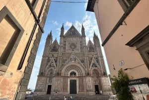 Roma: Visita de un día a Asís, Civita di Bagnoregio y Orvieto