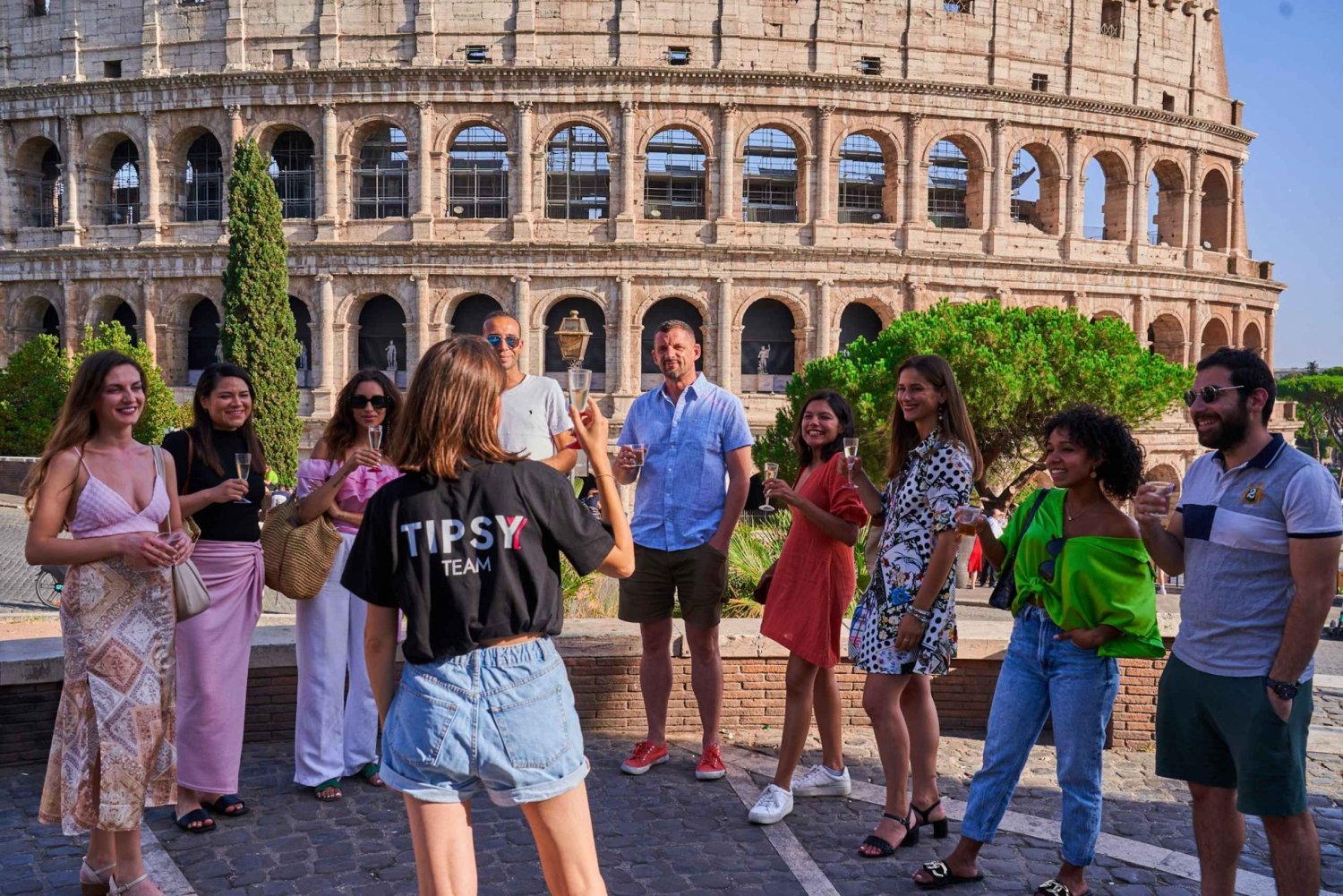 Rome: Nightlife Tour & Guided Bar Crawl with Games & Karaoke