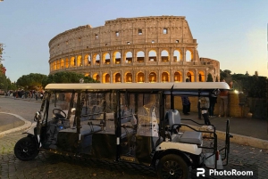 Rom: Nattutflykt med golfbil Kvällstur med golfbil med italiensk middag och gelato