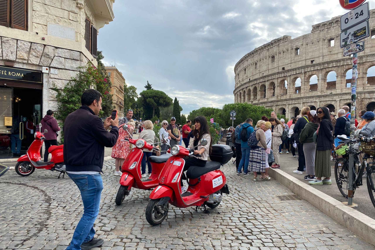 Rom mit der Vespa – Führung: Fahren Sie selbst oder fahren Sie mit als Beifahrer