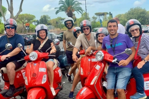 Rom mit der Vespa – Führung: Fahren Sie selbst oder fahren Sie mit als Beifahrer