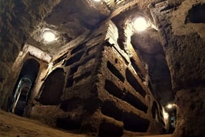 Rome: Catacombs of St. Callixtus Entry Ticket & Guided Tour