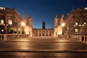Roma: Tour della città con golf cart di notte