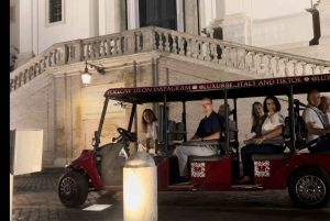 Roma: Tour della città con golf cart di notte