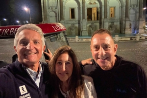 Roma: Tour della città con golf cart di notte