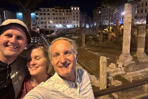 Roma: Tour della città con golf cart di notte
