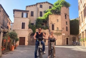 Rome: City Highlights E-Bicycle Tour