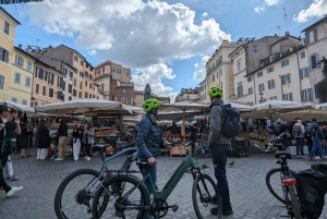 Rooma: City Highlights Electric Bike Tour
