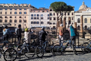 Rooma: City Highlights Electric Bike Tour