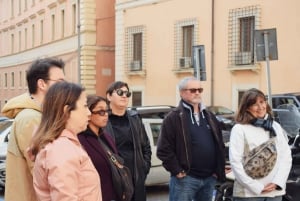 Rome: Small Group Walking Tour in English or Spanish