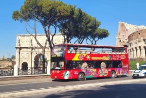 Roma: tour serale delle attrazioni della città in autobus con piano panoramico