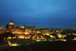 Rom: Byens højdepunkter tur med en lille gruppe om aftenen