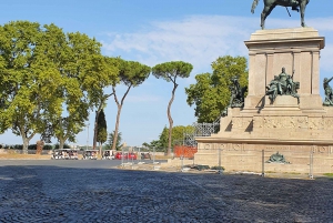Rome: Highlights Golf Cart Tour with Pizza Snack & Gelato