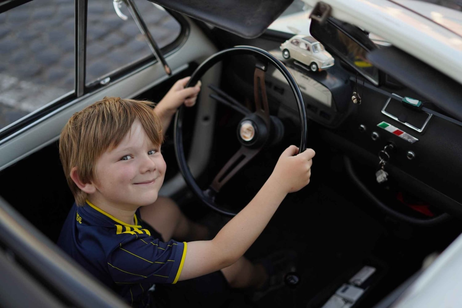 Rzym: wycieczka po mieście retro Fiatem 500 z przystankami na zdjęcia