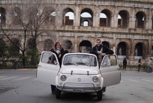 Rome : visite de la ville dans une Fiat 500 rétro avec arrêts photo