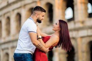 Roma: Colosseo e gemme nascoste Esperienza di servizio fotografico privato