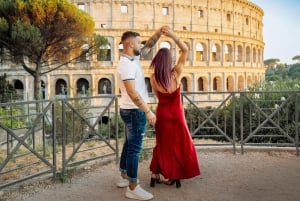 Roma: Colosseo e gemme nascoste Esperienza di servizio fotografico privato