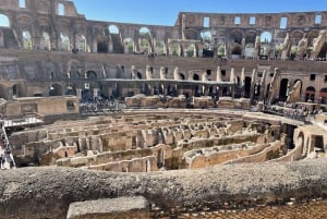 Roma: Coliseo, Arena y Colina Palatina Tour en grupo reducido