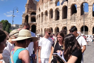 Roma: ingresso al Colosseo + esperienza di tour in realtà virtuale