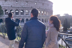 Rome: Colosseum Express Tour with Forum and Palatine Access