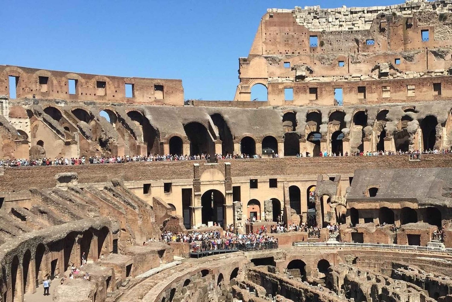 Rome: Colosseum, Forum, & Palatine Hill with Audio Guide