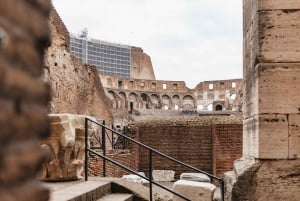 Rooma: Colosseum, Forum ja Palatine-kierros + valinnainen areenan lattia