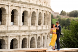 Roma: Colosseo e gemme nascoste Esperienza di servizio fotografico privato