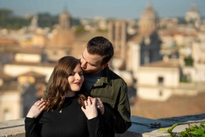 Roma: Colosseo e gemme nascoste Esperienza di servizio fotografico privato