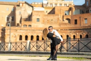 Roma: Colosseo e gemme nascoste Esperienza di servizio fotografico privato