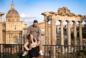 Roma: Colosseo e gemme nascoste Esperienza di servizio fotografico privato