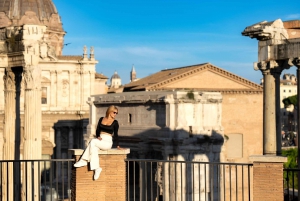 Roma: Colosseo e gemme nascoste Esperienza di servizio fotografico privato