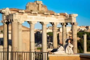 Roma: Colosseo e gemme nascoste Esperienza di servizio fotografico privato