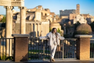 Roma: Colosseo e gemme nascoste Esperienza di servizio fotografico privato