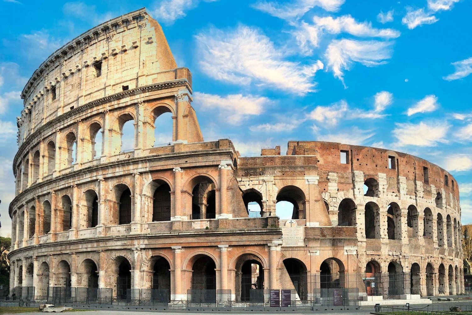 Colosseum, Palatine Hill and Roman Forum Guided Tour