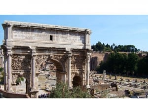 Rome: Colosseum, Palatine Hill, and Roman Forum Tour