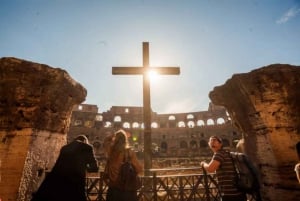 Rome: Colosseum, Palatine & Roman Forum Tour w/Entry Ticket