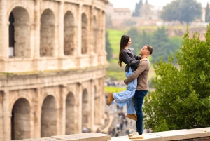 ローマ：コロッセオ写真撮影 – プライベートセッション