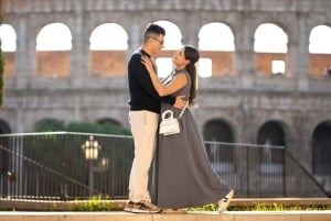 ローマ：コロッセオ写真撮影 – プライベートセッション